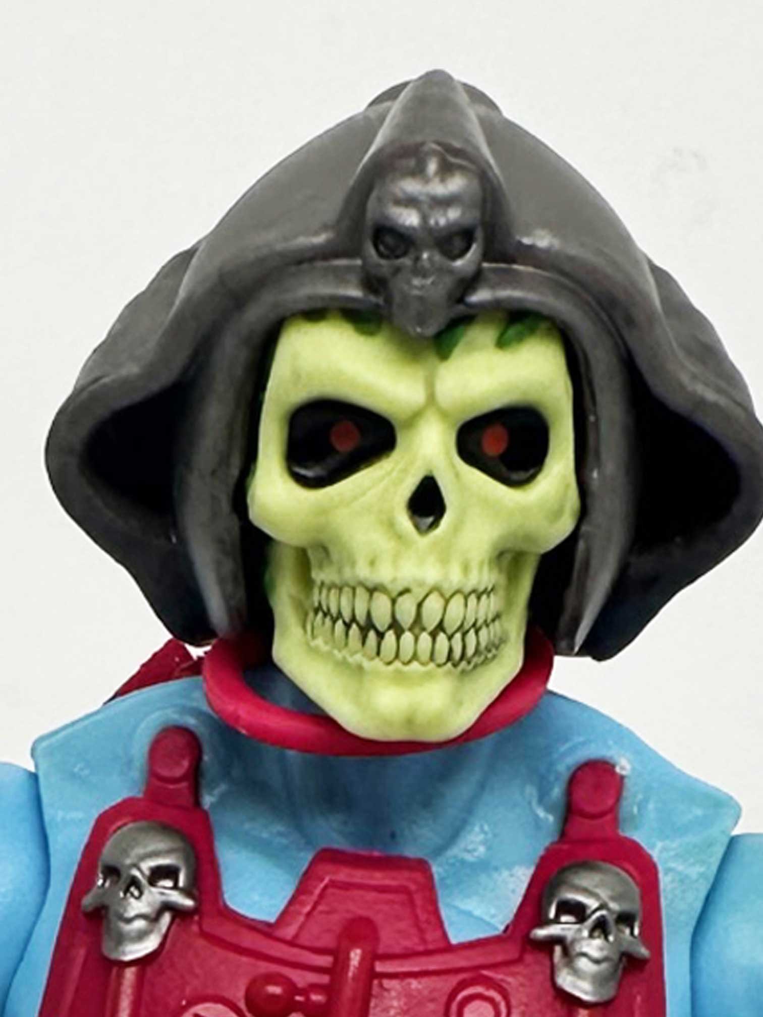 Masterverse-New-Adventures-Skeletor-head-front-helmeted