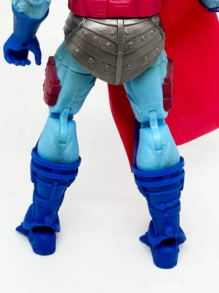 Masterverse-New-Adventures-Skeletor-legs-rear