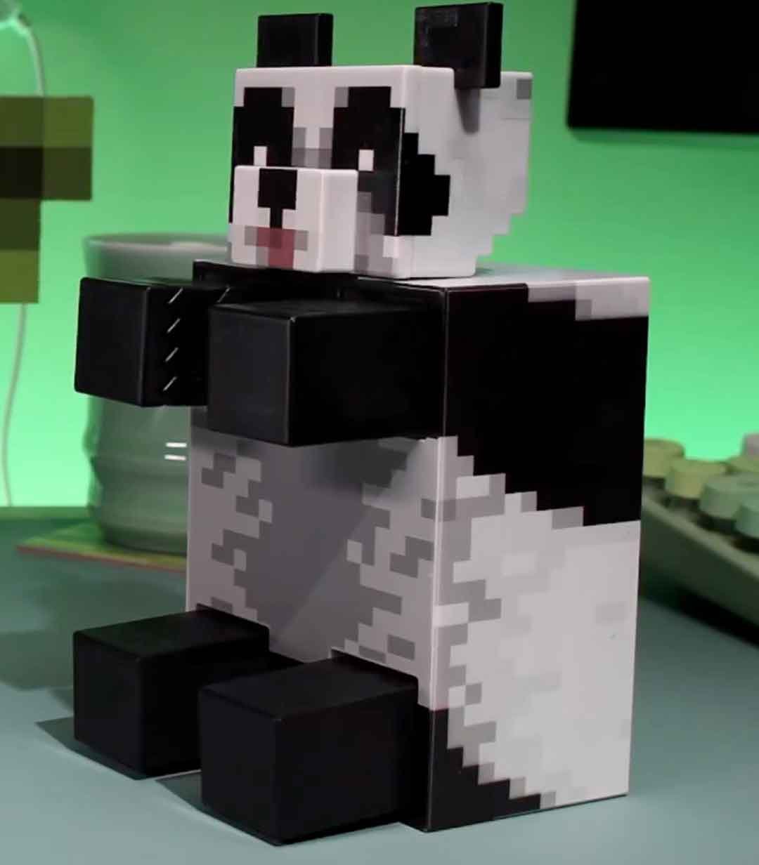Mincraft-Diamond-Level-Panda-Mattel-Creations-1