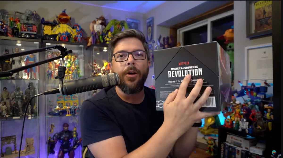 Motherboard-Masterverse-Revolution-SDCC-2023-Exclusive-1