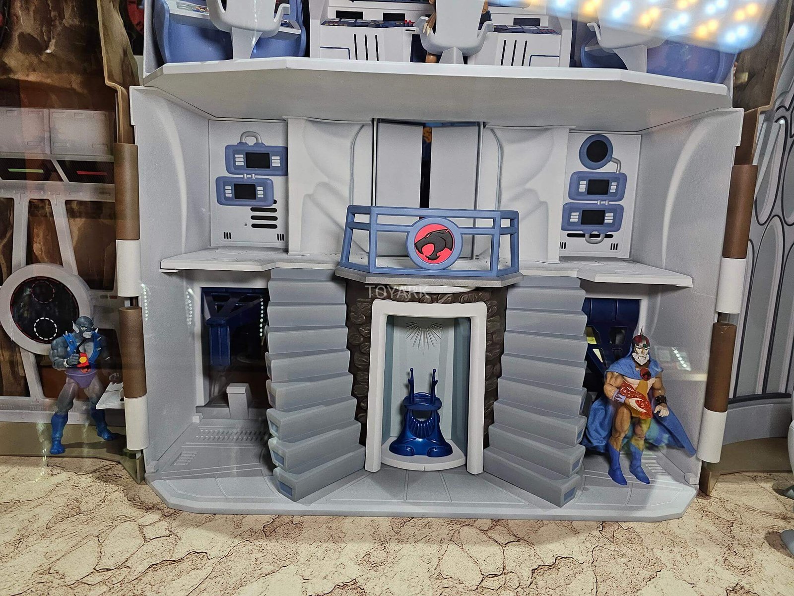 SDCC-23-Super7-Cats-Lair-021