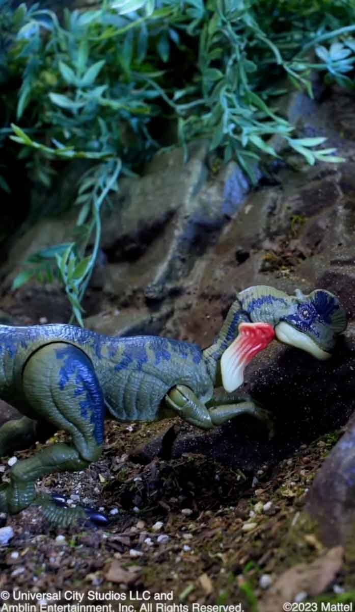 Steven-Spielberg-Dilophosaurus-30th-Anniversary-Jurassic-Park-1