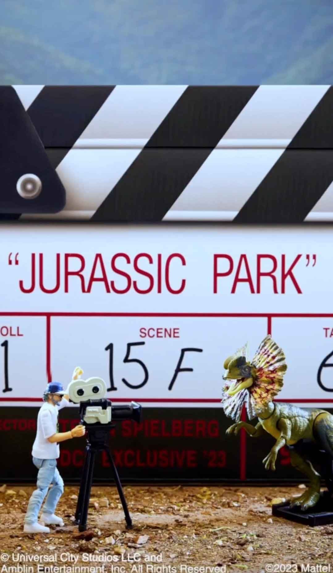 Steven-Spielberg-Dilophosaurus-30th-Anniversary-Jurassic-Park-4