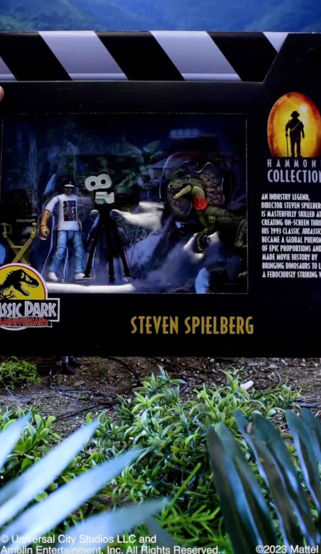 Steven-Spielberg-Dilophosaurus-30th-Anniversary-Jurassic-Park-6