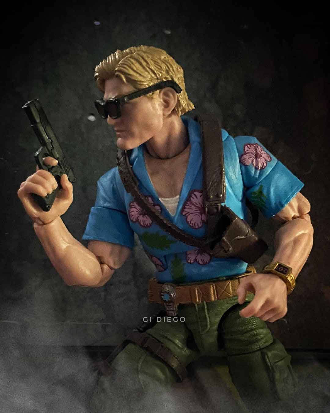 Chuckles-GI-Joe-Classified-Series-In-Hand-3