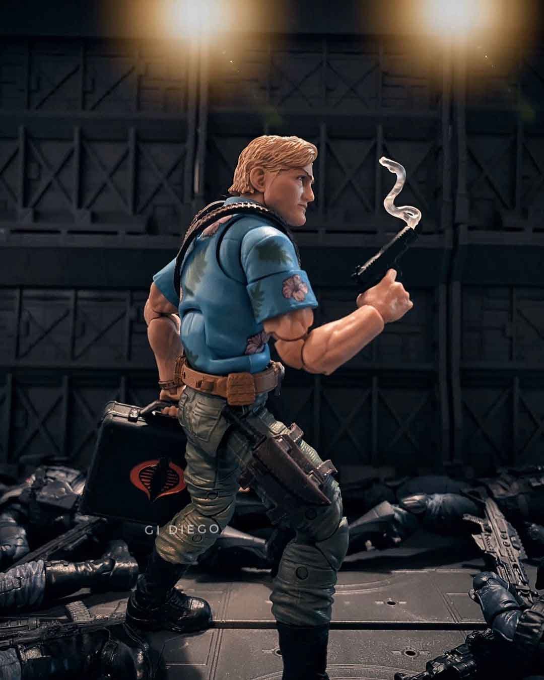 Chuckles-GI-Joe-Classified-Series-In-Hand-7