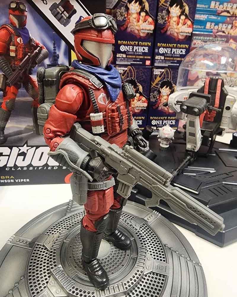Crimson-Viper-GI-Joe-Classified-Series-In-Hand-5