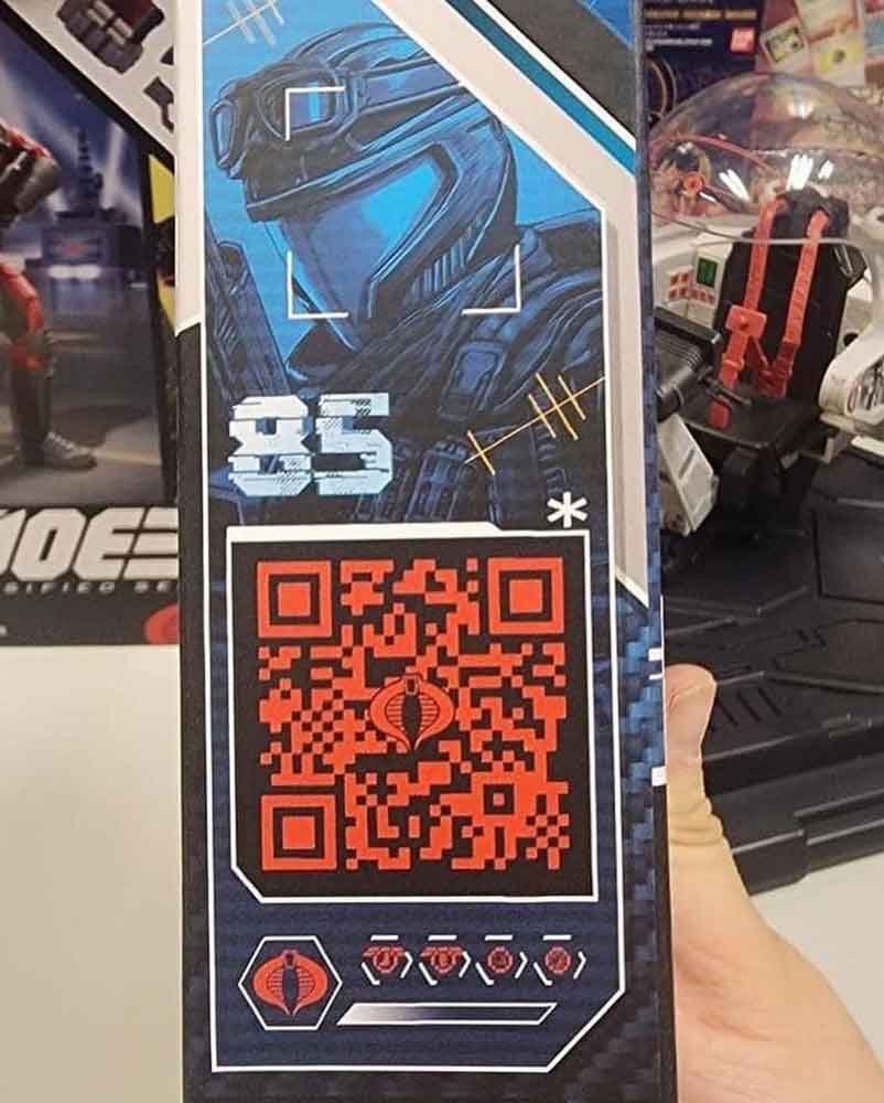 Crimson-Viper-GI-Joe-Classified-Series-In-Hand-9