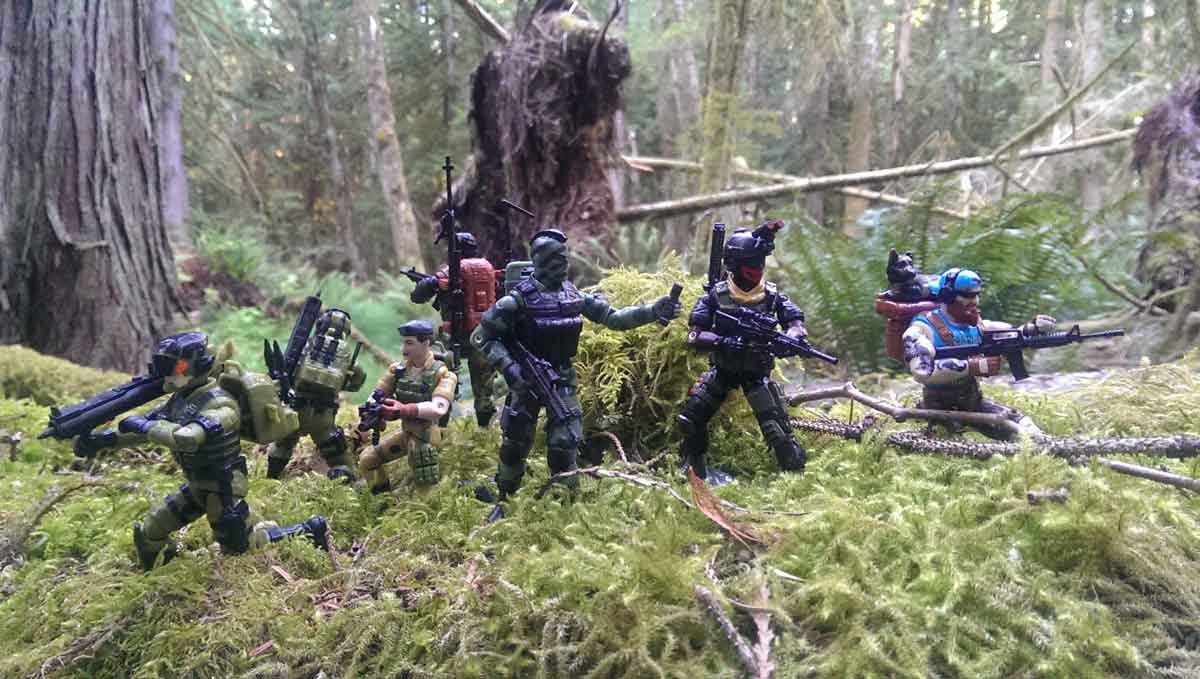 Delta-17-War-In-The-Shadows-O-Ring-Group-Shot