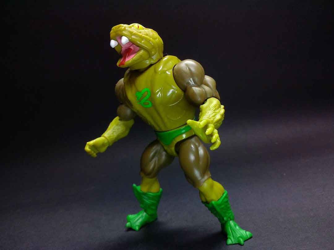 Diabolical-Snake-Invasion-Gorgon-MOTU-Origins-4-Pack-In-Hand-6