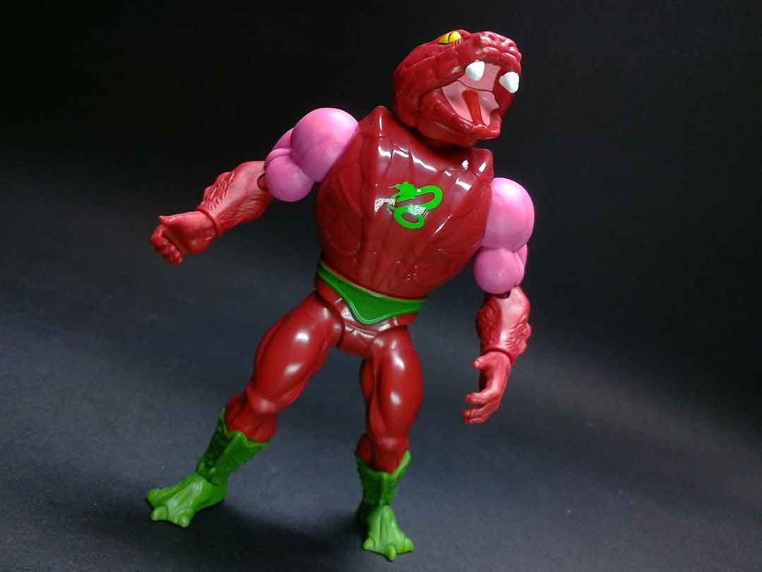 Diabolical-Snake-Invasion-Naga-MOTU-Origins-4-Pack-In-Hand-5