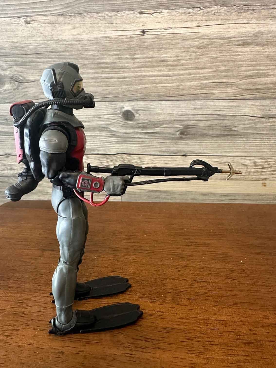 GI-Joe-Classified-Cobra-Eel-in-hand-9