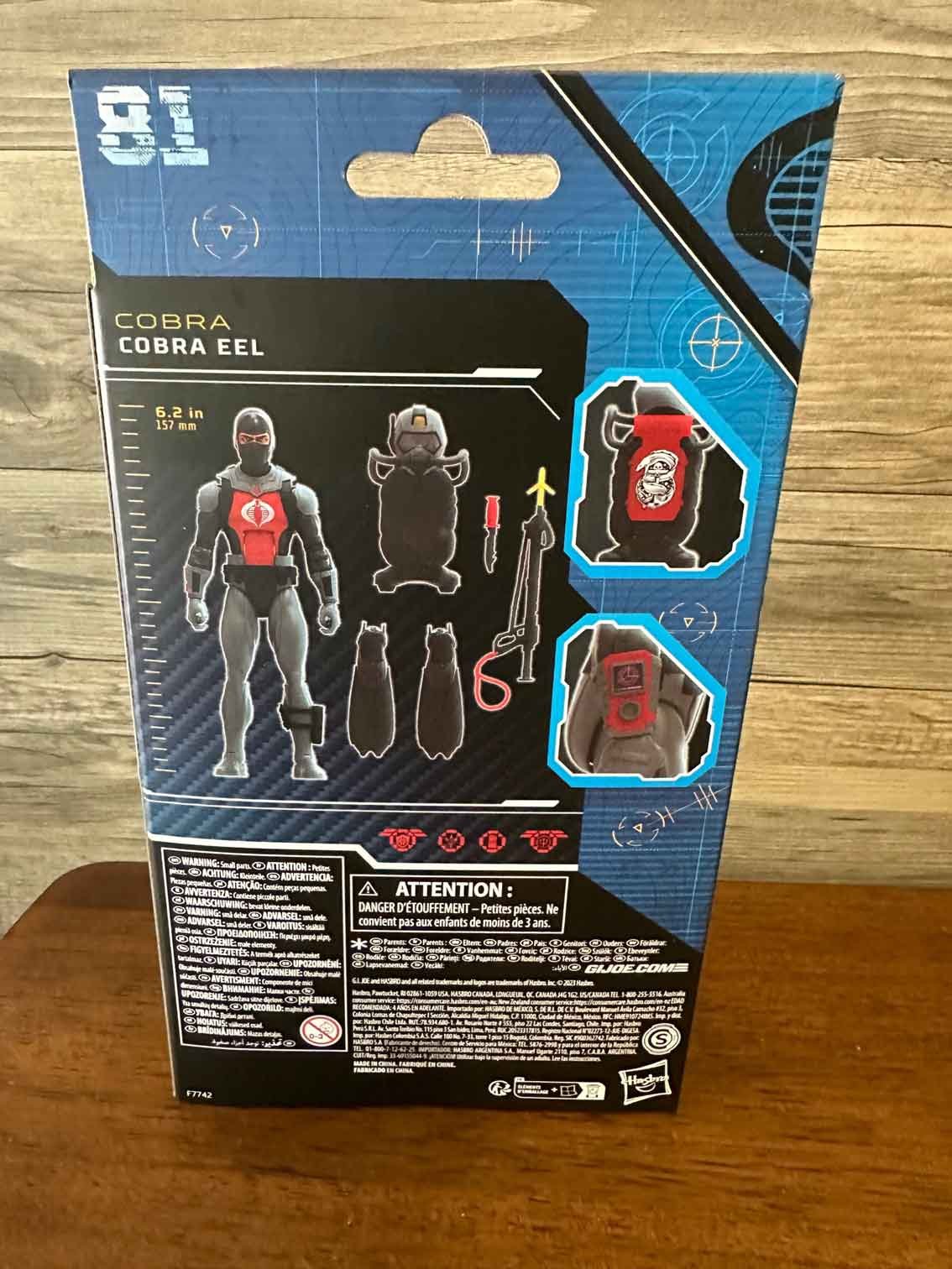 GI-Joe-Classified-Cobra-Eel-package-rear