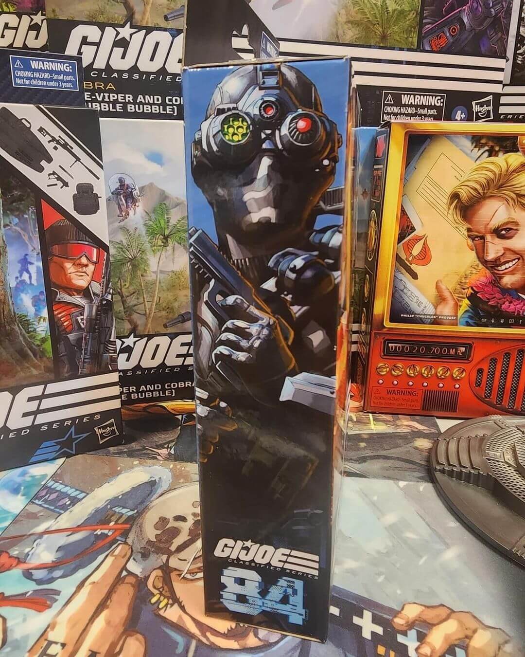 GI Joe Classified Firefly Package left in hand