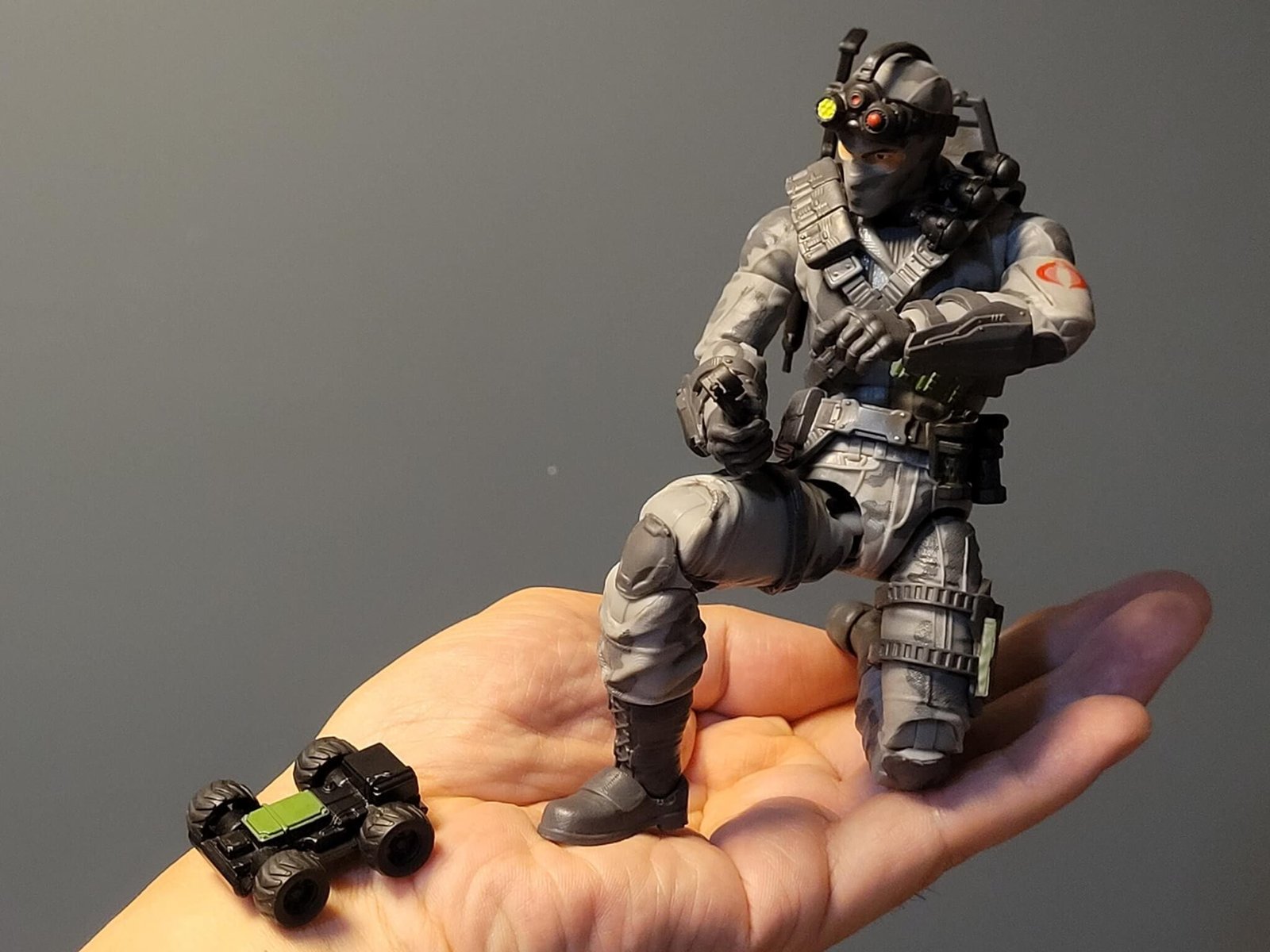 GI Joe Classified Series Fire Fly in hand 3