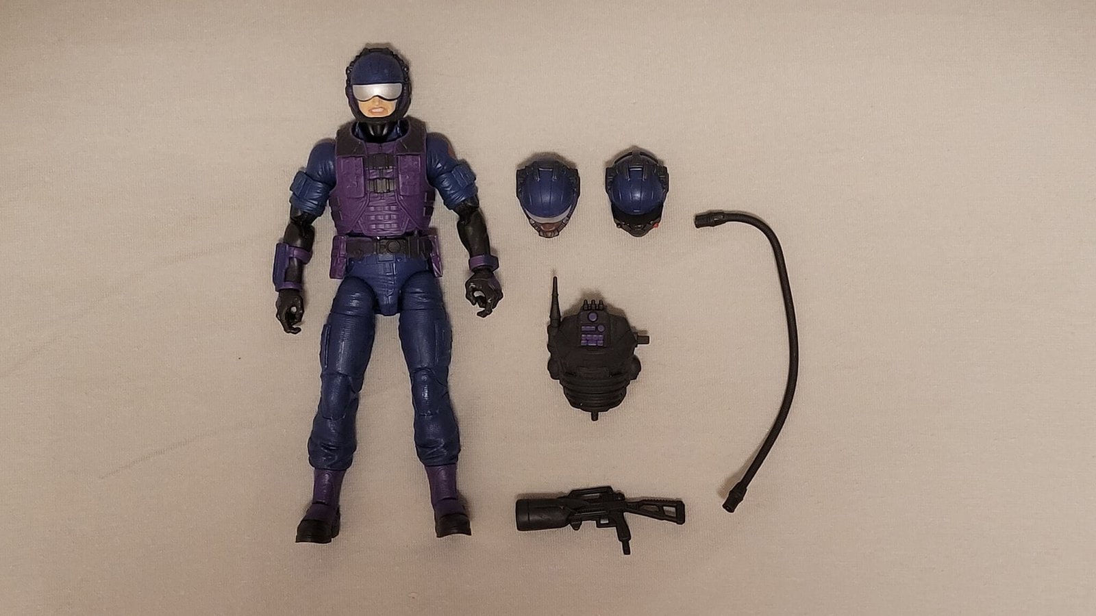 GI Joe Classified Series Tele Viper in Hand 8