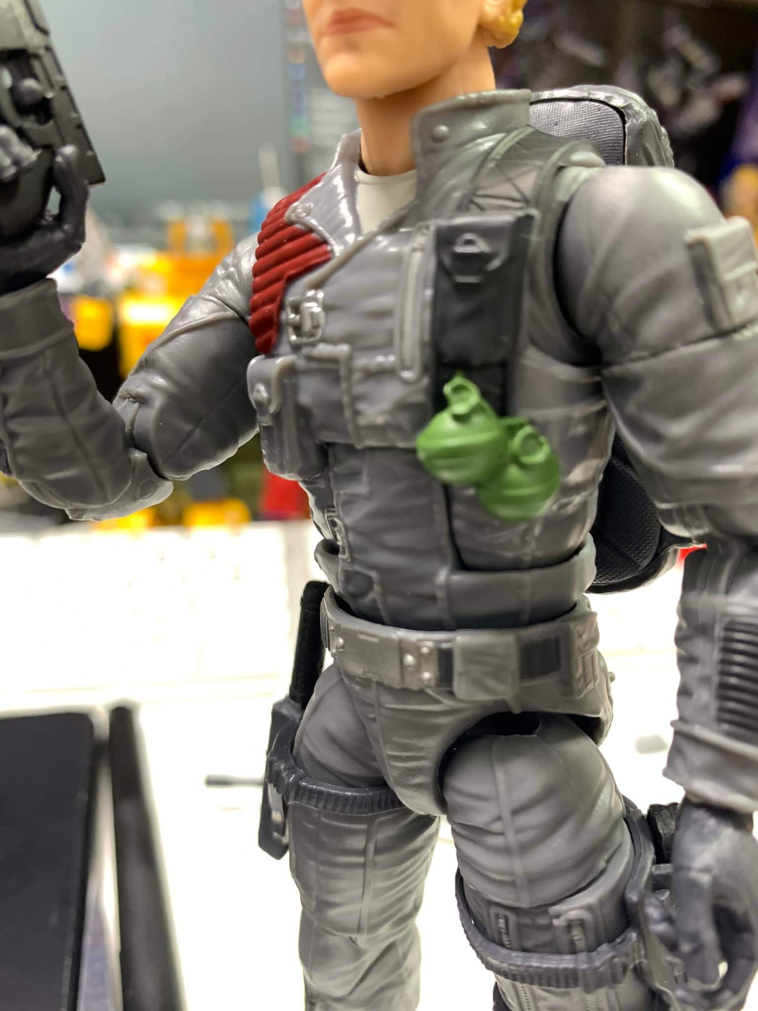 Gi Joe Classified Series Low Light in hand 14