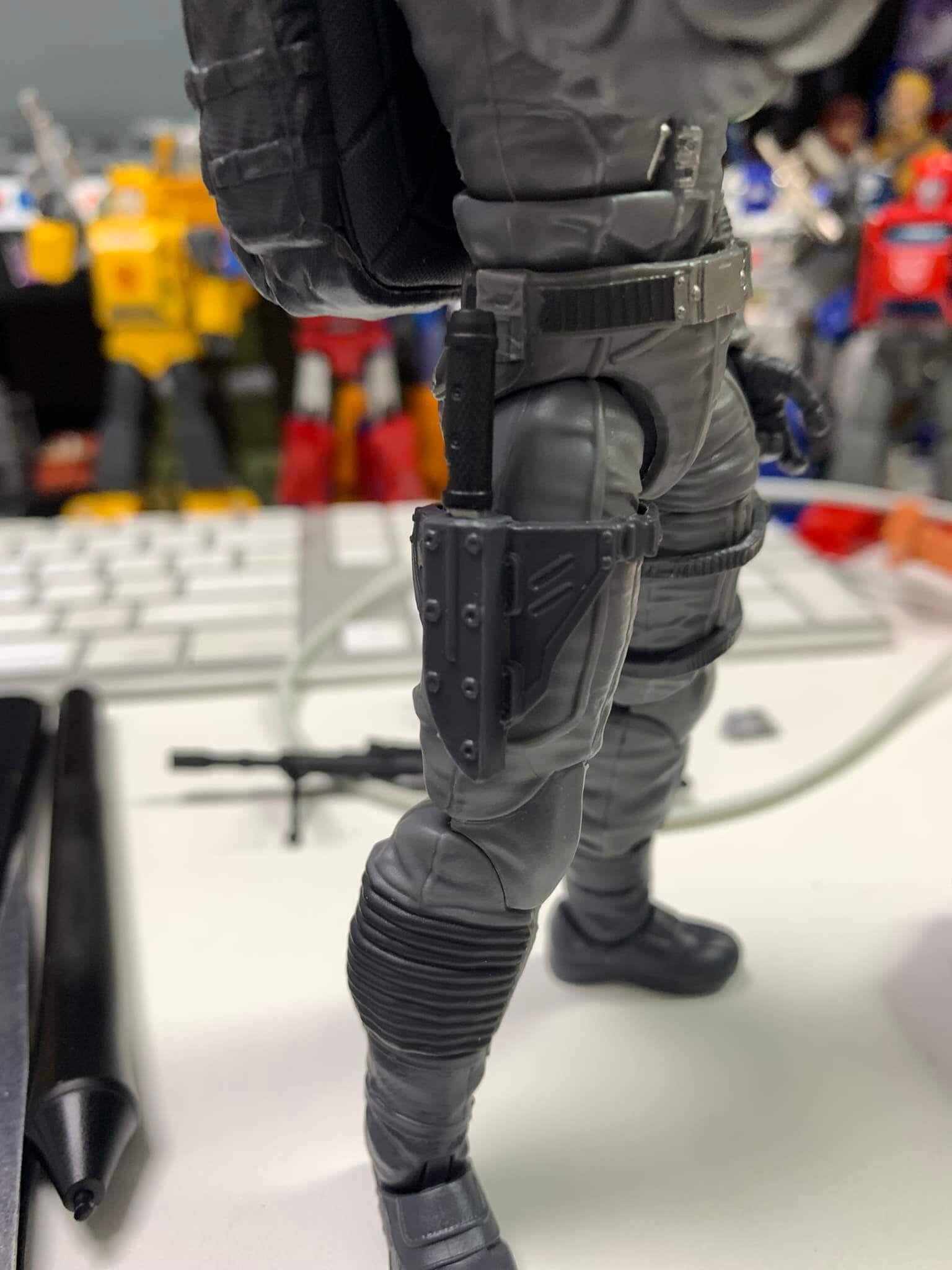 Gi Joe Classified Series Low Light in hand 15