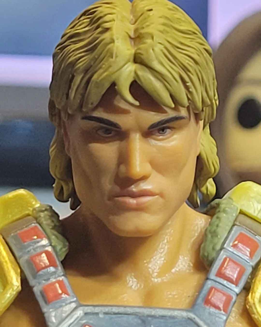 Masters-of-the-Verse-Heads-Ramen-Toy-In-Hand-7