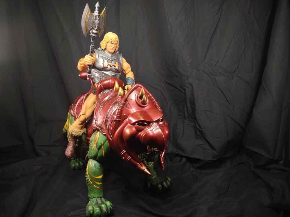 Mondo-Battle-Cat-Sixth-Scale-Masters-of-the-Universe-Figure-In-Hand-13