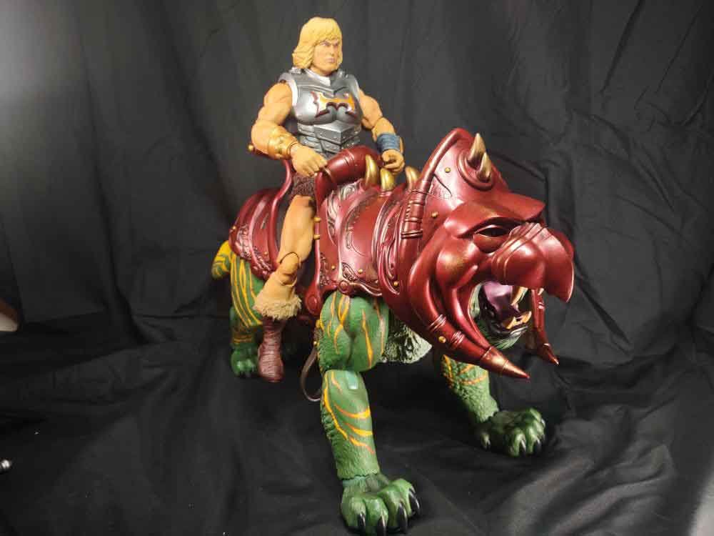 Mondo-Battle-Cat-Sixth-Scale-Masters-of-the-Universe-Figure-In-Hand-14