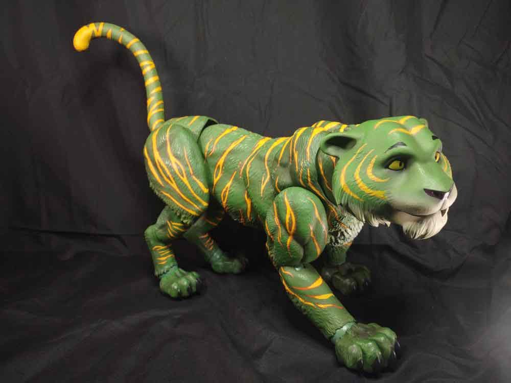 Mondo-Battle-Cat-Sixth-Scale-Masters-of-the-Universe-Figure-In-Hand-18