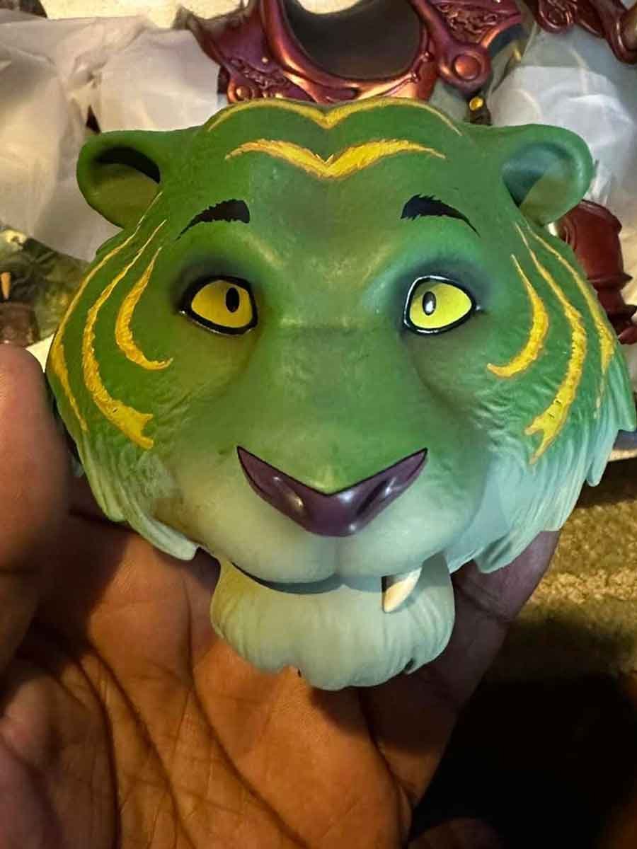 Mondo-Battle-Cat-Sixth-Scale-Masters-of-the-Universe-Figure-In-Hand-5