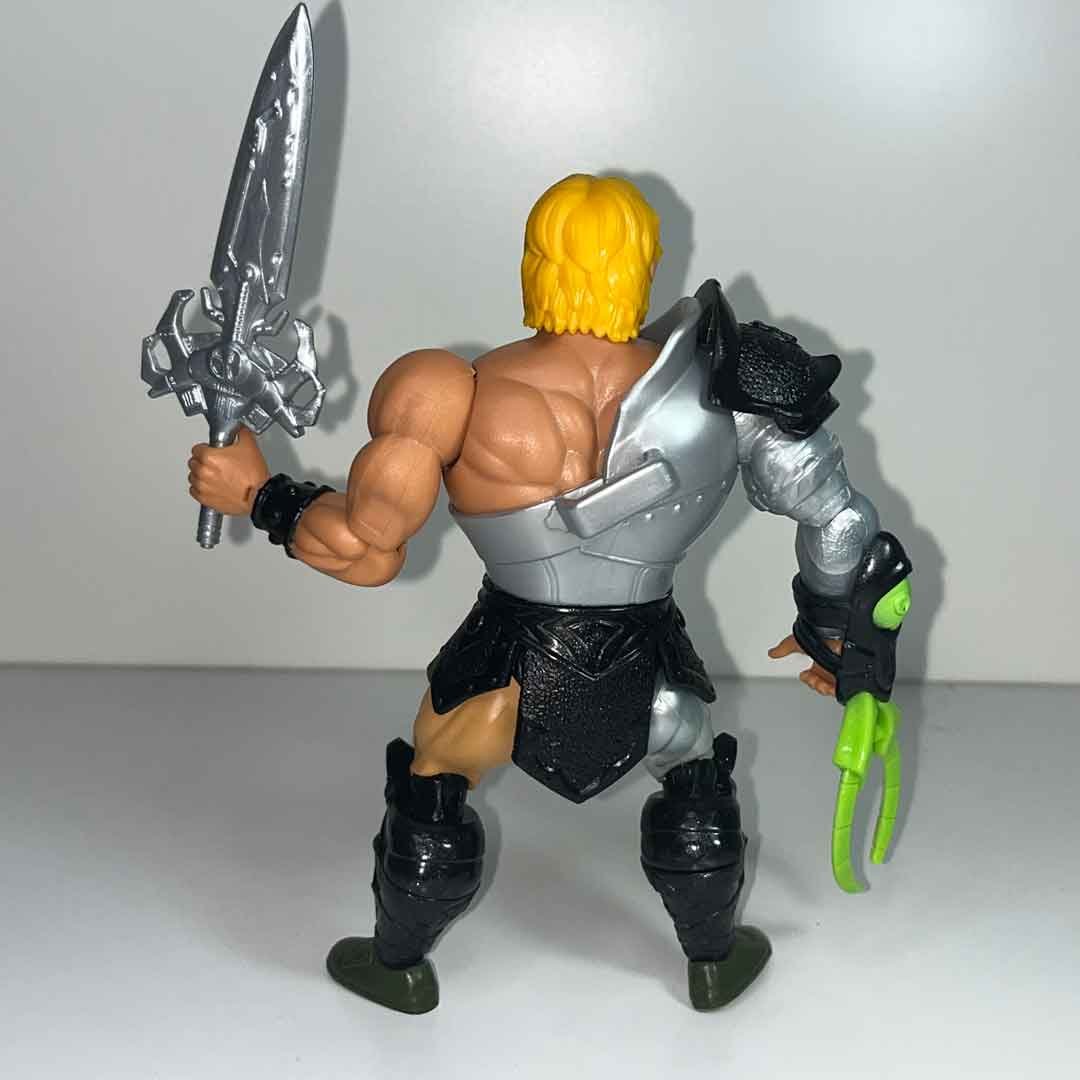 Snake-Armor-He-Man-Diabolical-Snake-Invasion-MOTU-Origins-4