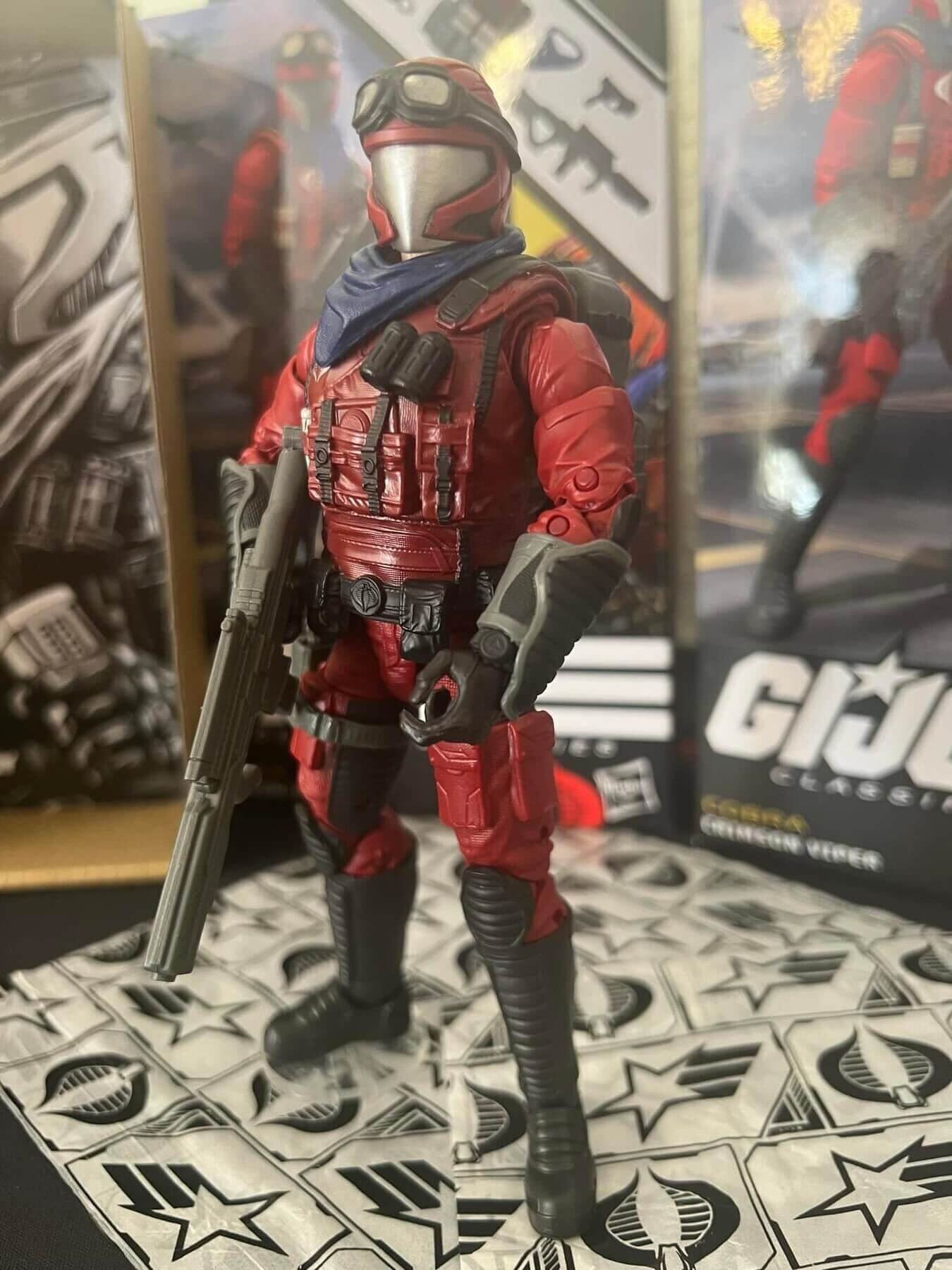 GI Joe Classified Crimson Viper In Hand 1
