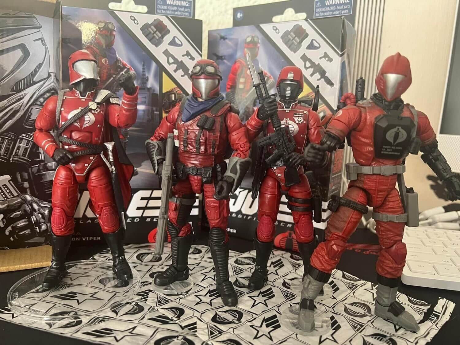 GI Joe Classified Crimson Viper In Hand 4