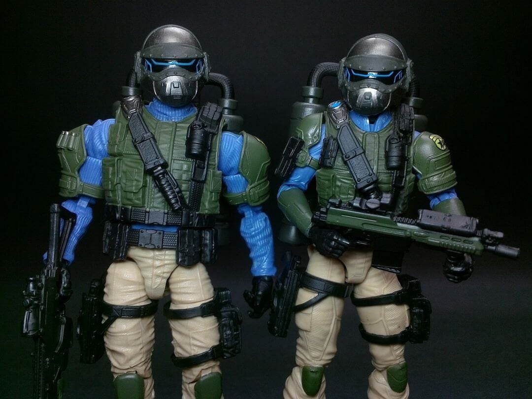 GI Joe Classified Steel Corps Troopers 2-Pack In Hand images 1