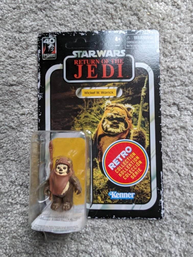 Star Wars ROTJ Retro Collection #2 Wicket in hand