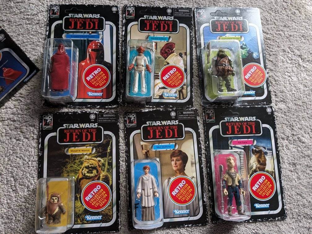 Star Wars ROTJ Retro Collection #2 pack in hand