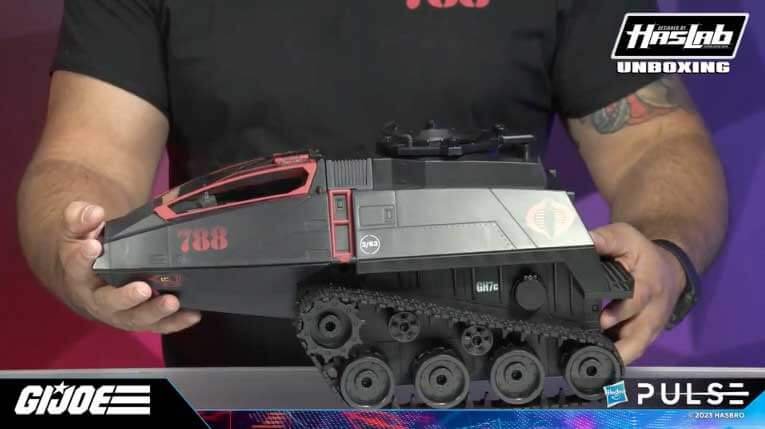 Cobra-Hiss-Tank-Gi-Joe-Classified-Series-Unboxing-HasLab-Unboxing-11