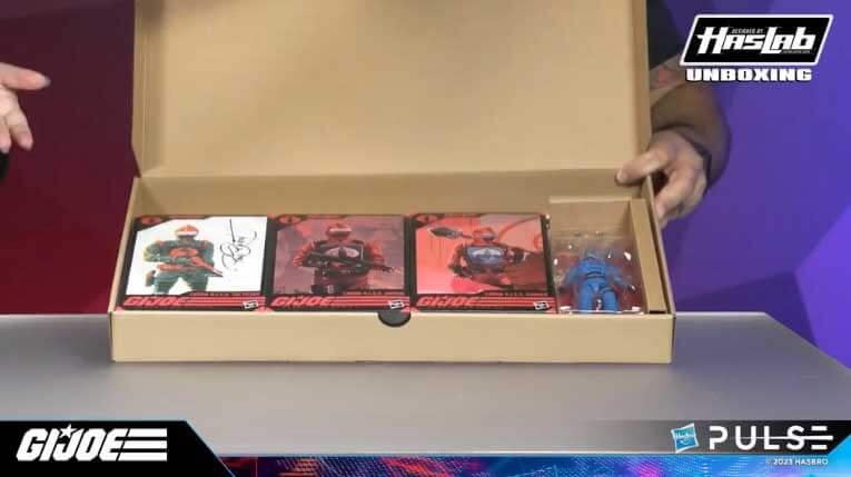 Cobra-Hiss-Tank-Gi-Joe-Classified-Series-Unboxing-HasLab-Unboxing-25