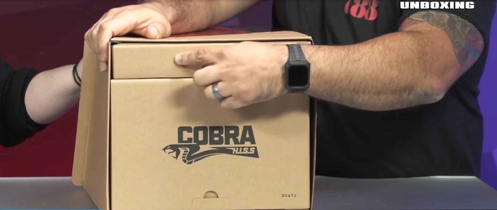 Cobra-Hiss-Tank-Gi-Joe-Classified-Series-Unboxing-HasLab-Unboxing-35a
