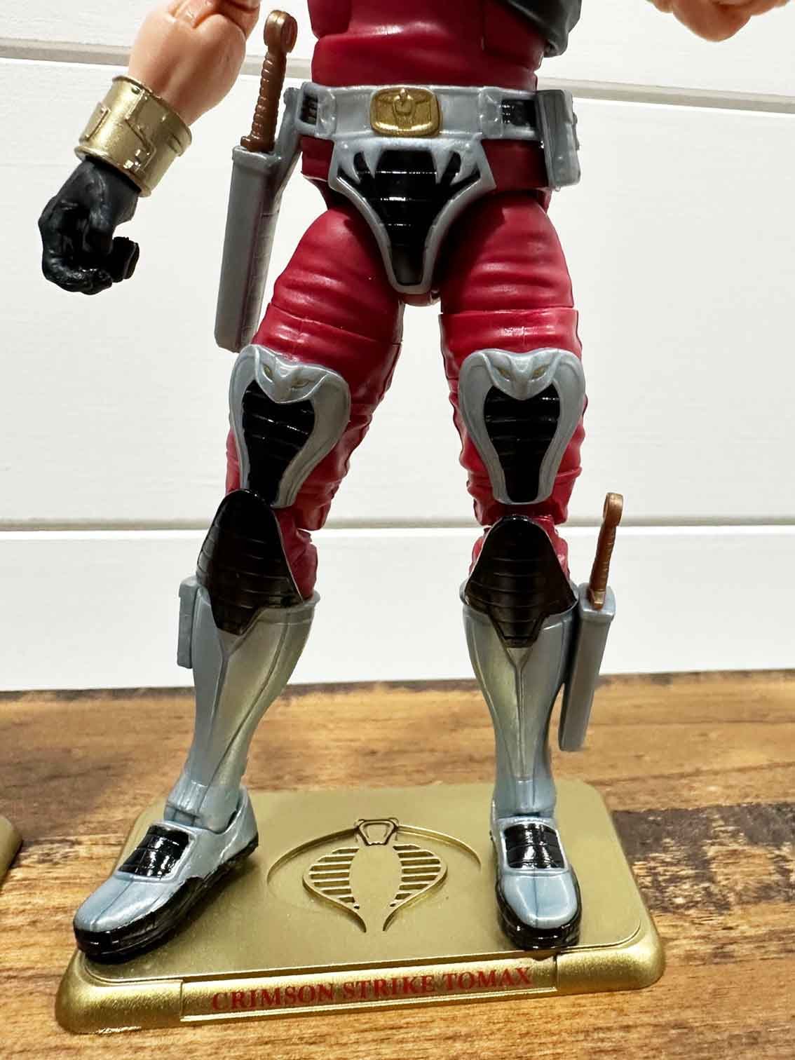 Crismosn-Strike-Team-Tomax-legs