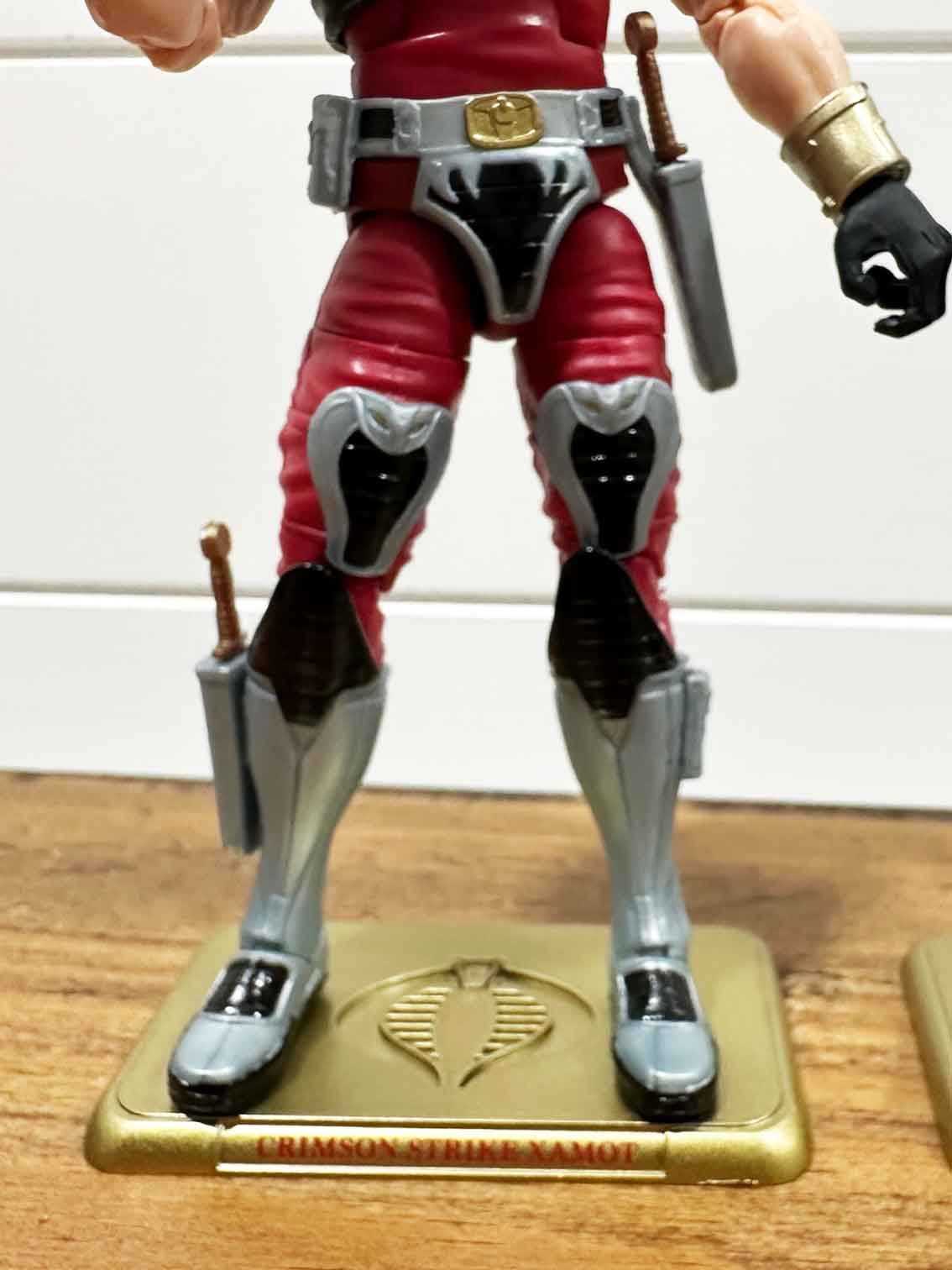 Crismosn-Strike-Team-Xamot-legs