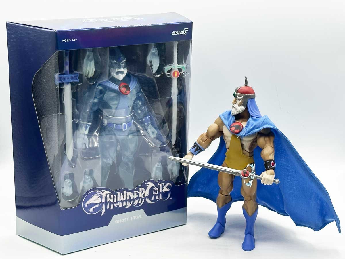 Ghost-Jaga-Super7-ThunderCats-Ultimates-Exclusive-vs-First-Release