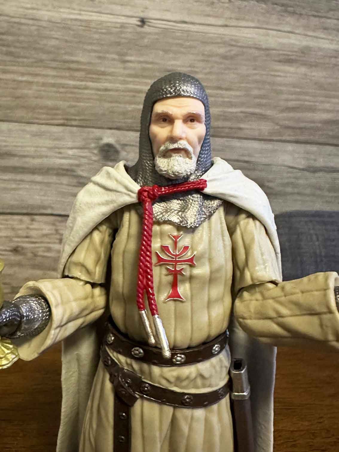 Grail-Knight-Indiana-Jones-Last-Crusade-Adventure-Series-In-Hand-3