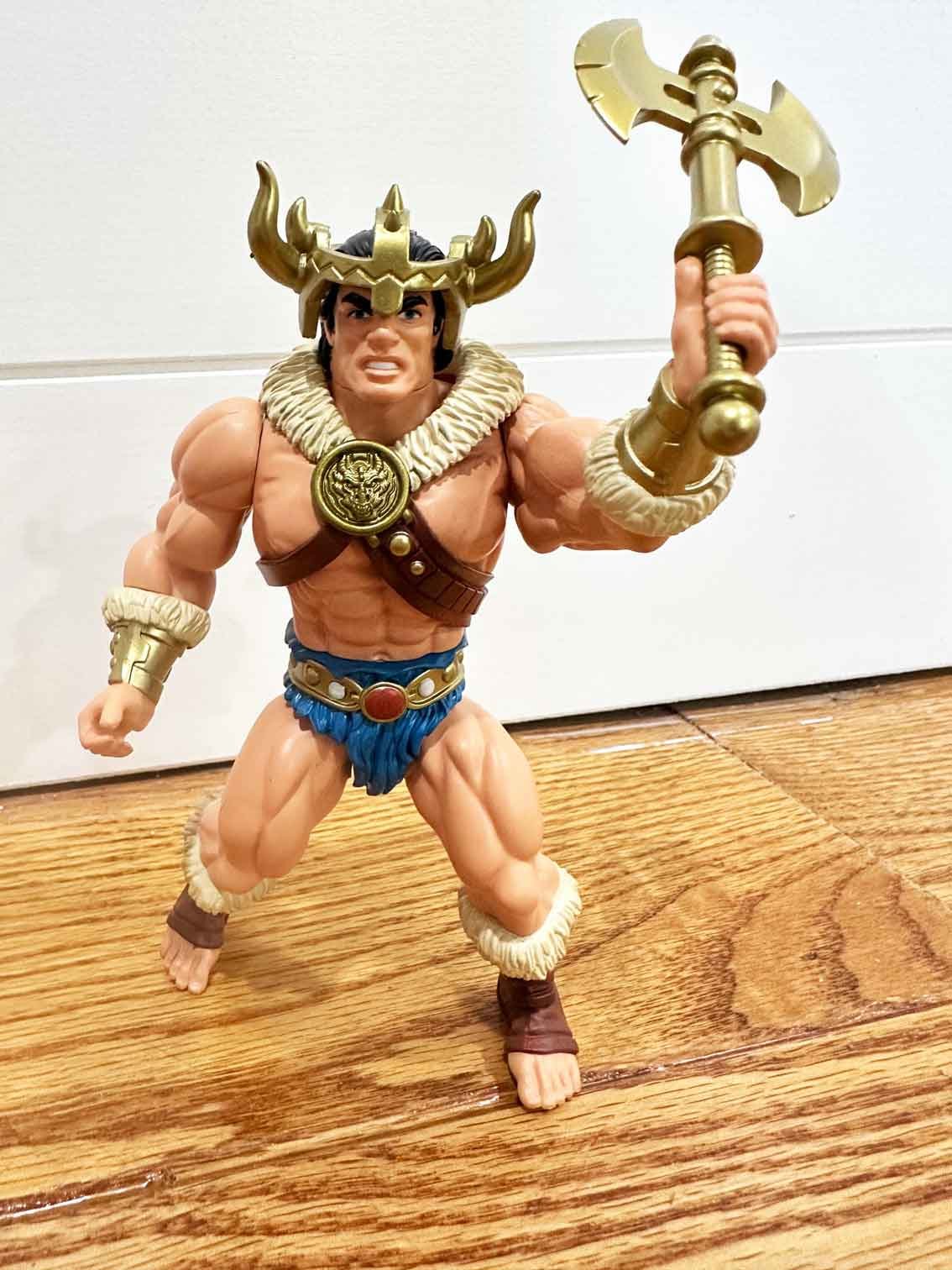 Legends-of-Dragonore-Barbaro-In-Hand-Images-1