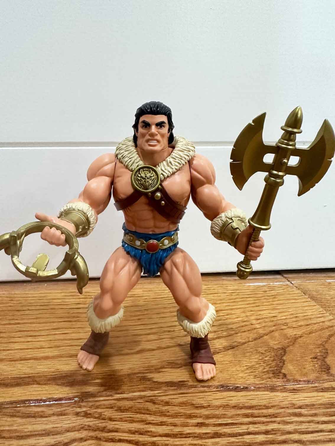 Legends-of-Dragonore-Barbaro-In-Hand-Images-2