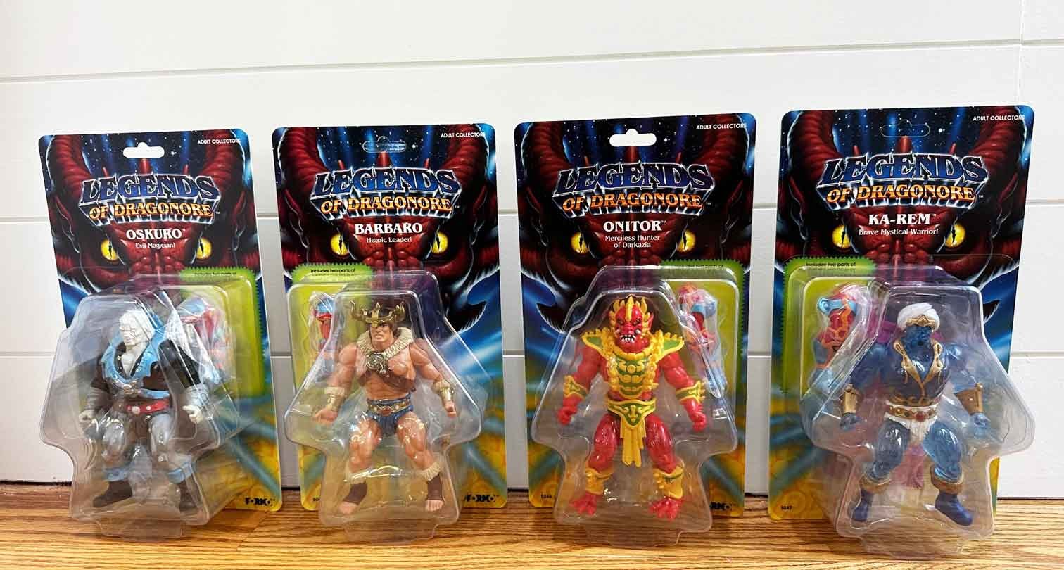 Legends-of-Dragonore-In-Hand-Images-Wave-1-packages