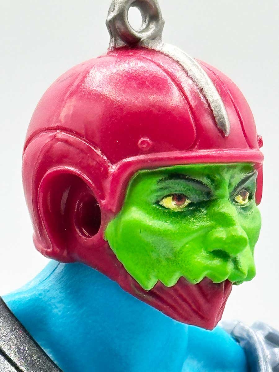 New-Eternia-Trap-Jaw-Masterverse-Review-Alternate-Jaw-3