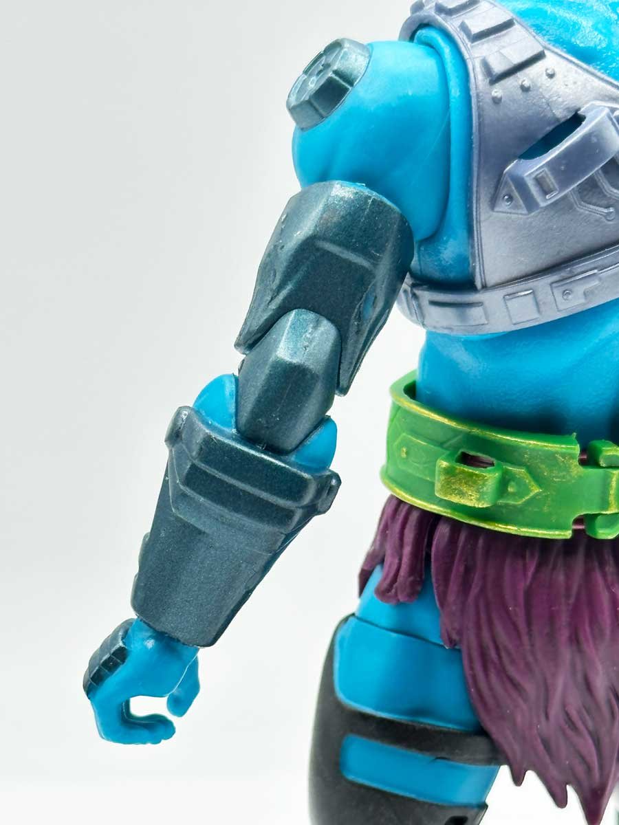 New-Eternia-Trap-Jaw-Masterverse-Review-Left-Arm-Back
