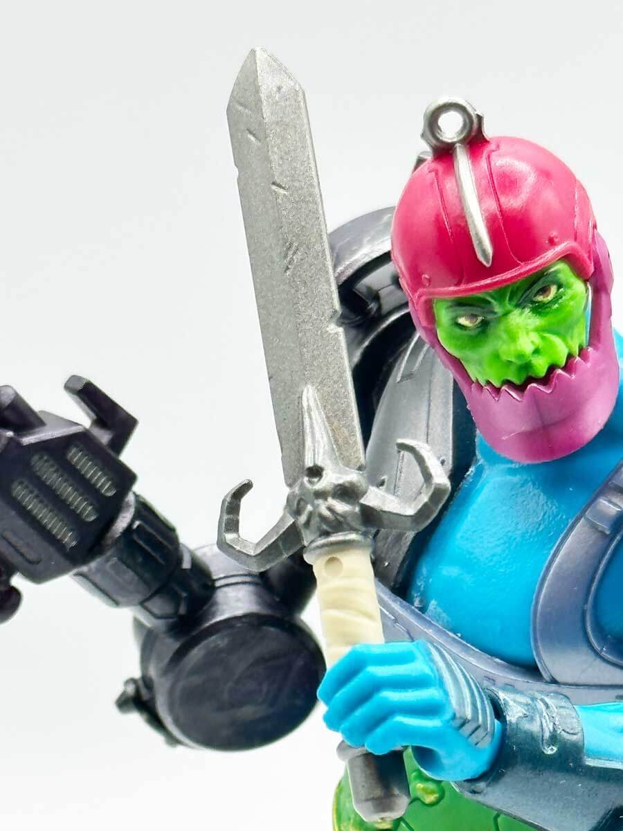New-Eternia-Trap-Jaw-Masterverse-Review-Sword-Close