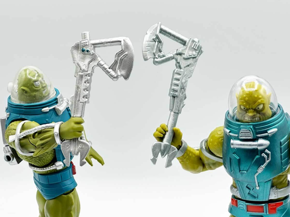 Slush-Head-Masterverse-New-Adventures-of-He-Man-Review-MOTU-Classics-Comparison-Blaster-Axe