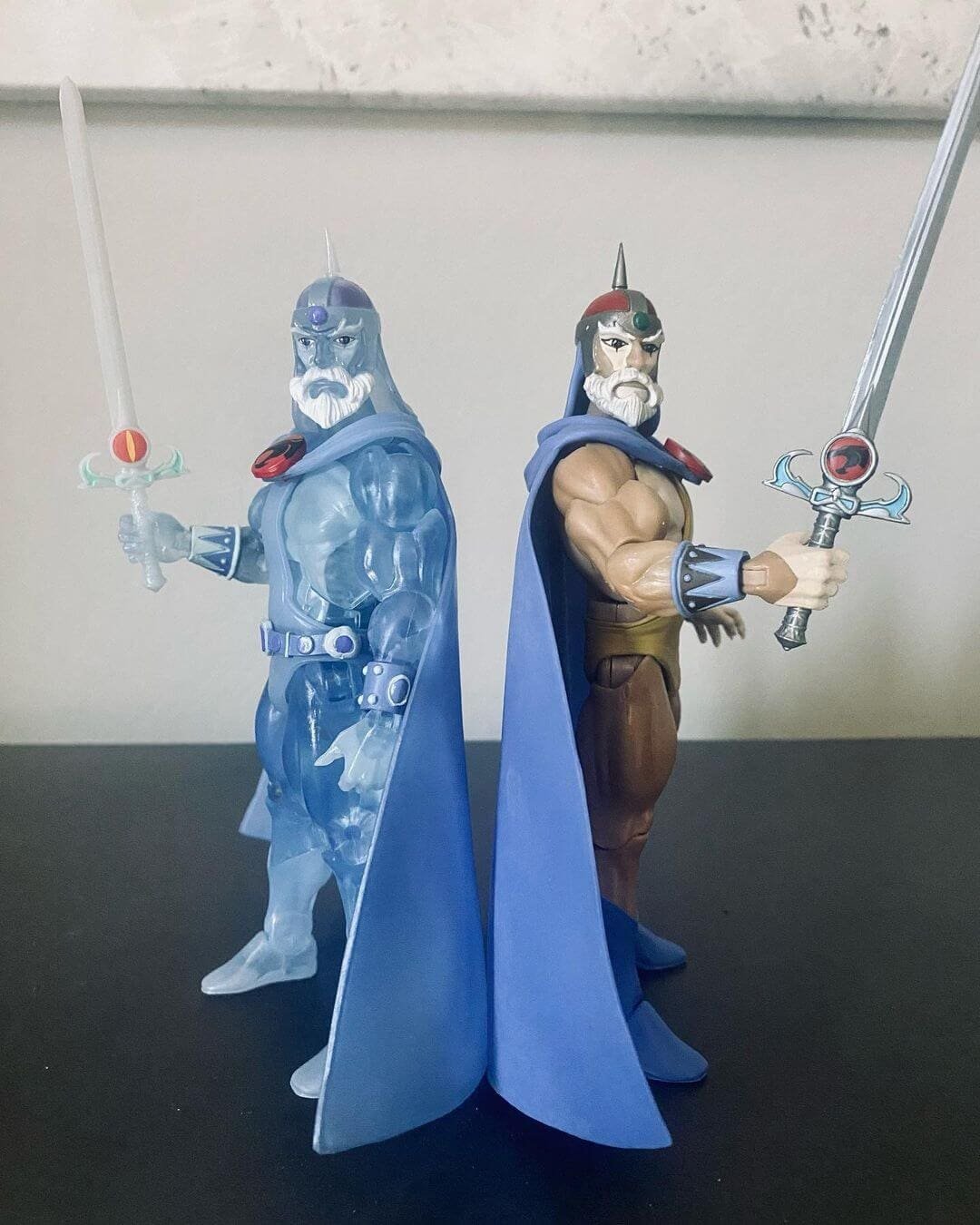 ThunderCats Ultimates Ghost Jaga in hand 12