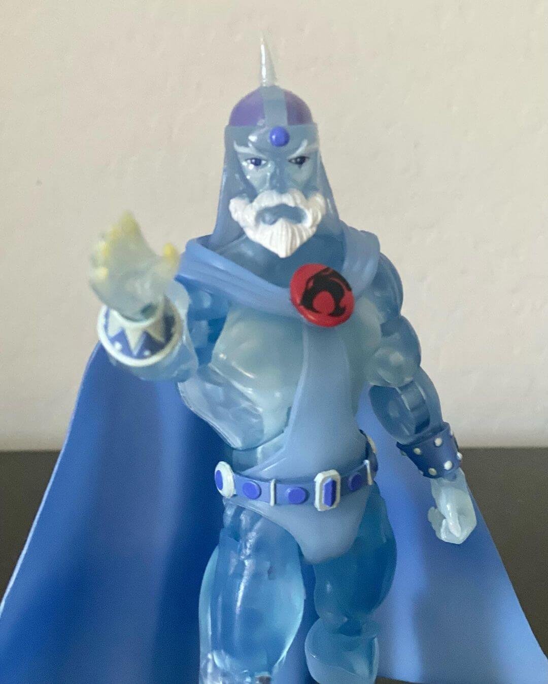 ThunderCats Ultimates Ghost Jaga in hand 7