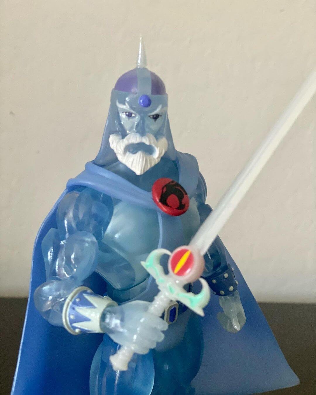 ThunderCats Ultimates Ghost Jaga in hand 8